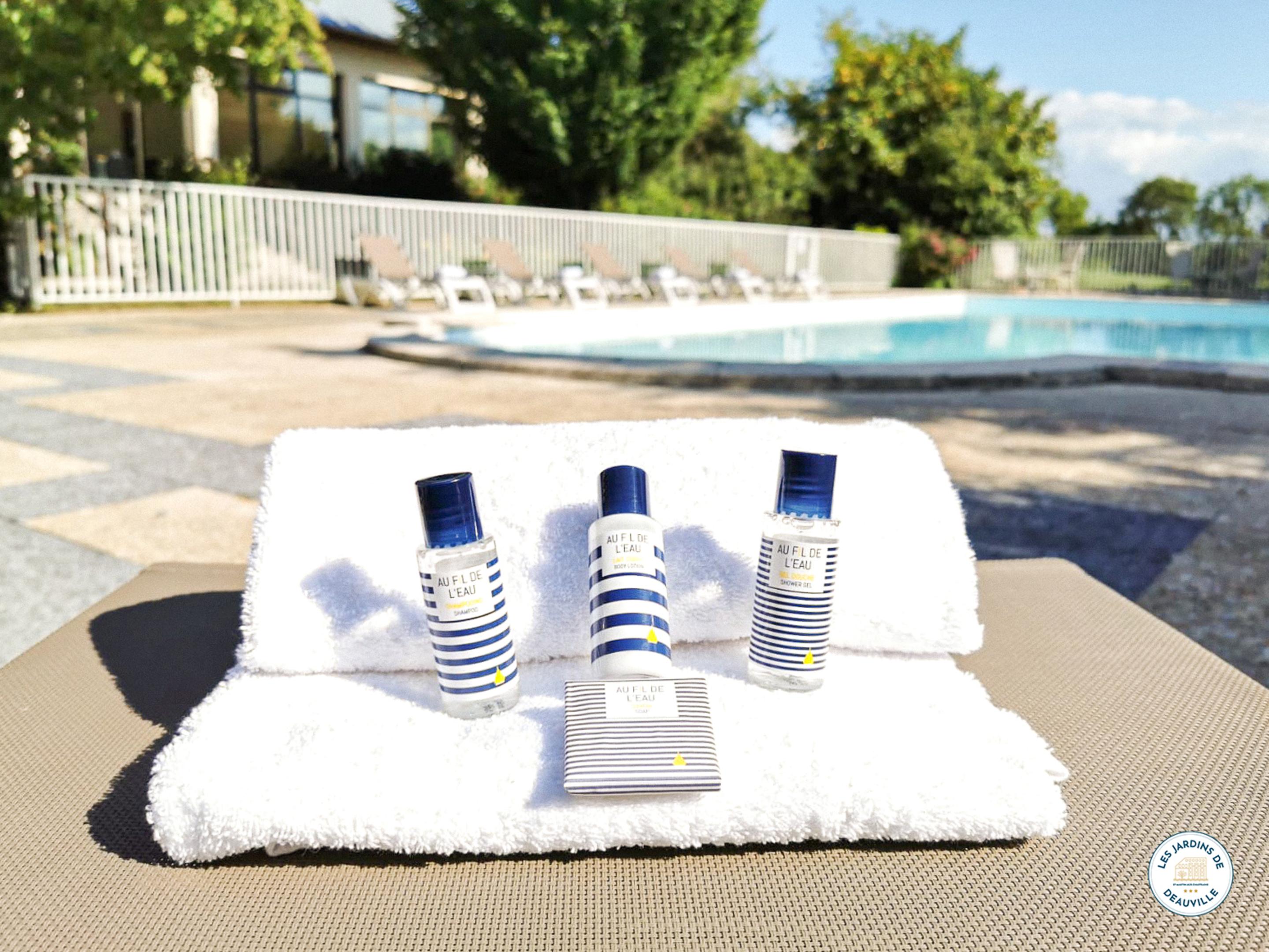 Hotel Les Jardins De Deauville Saint-Martin-aux-Chartrains Zewnętrze zdjęcie